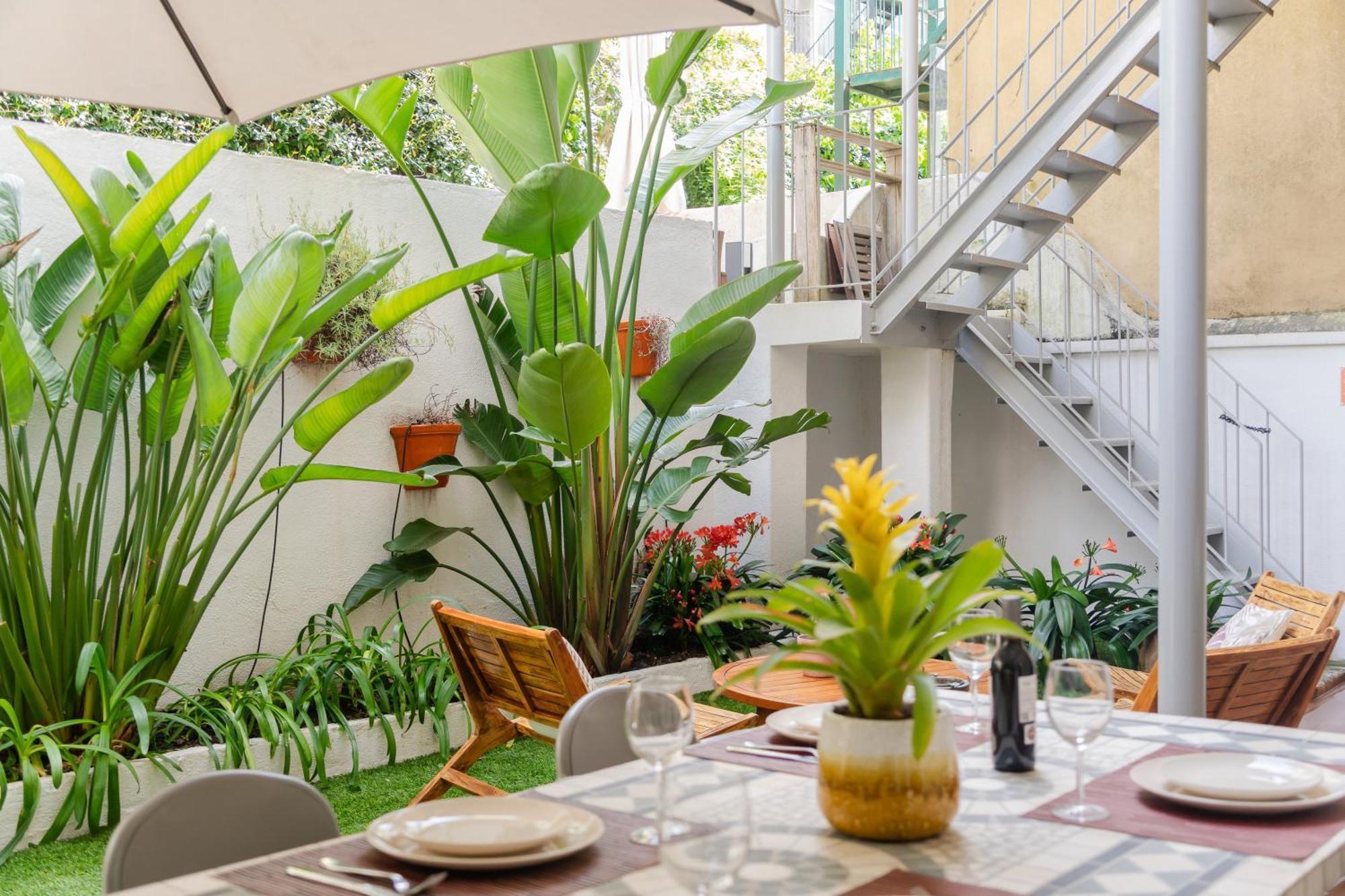 Lisbon Garden Retreat Apartment Exterior photo