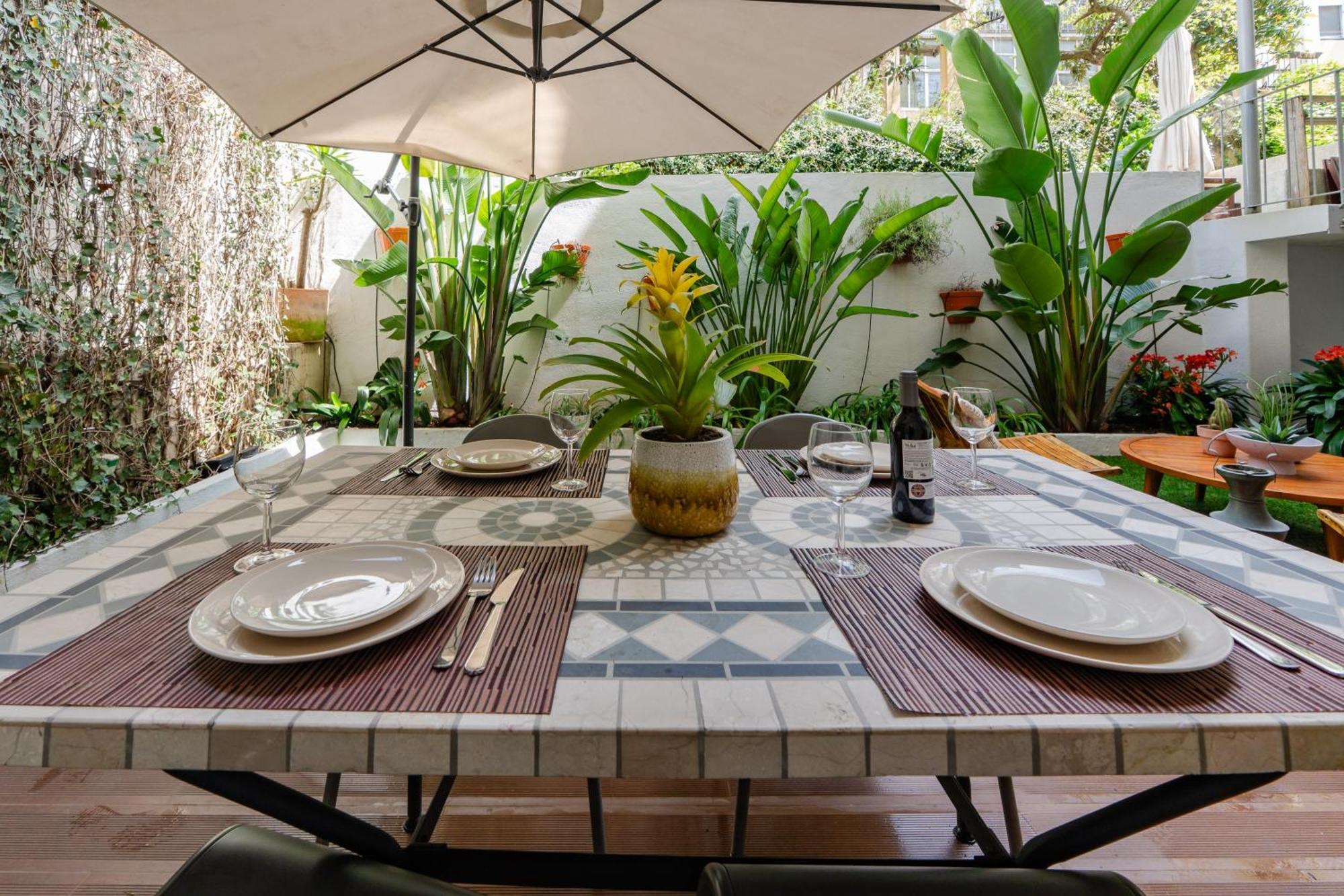 Lisbon Garden Retreat Apartment Exterior photo